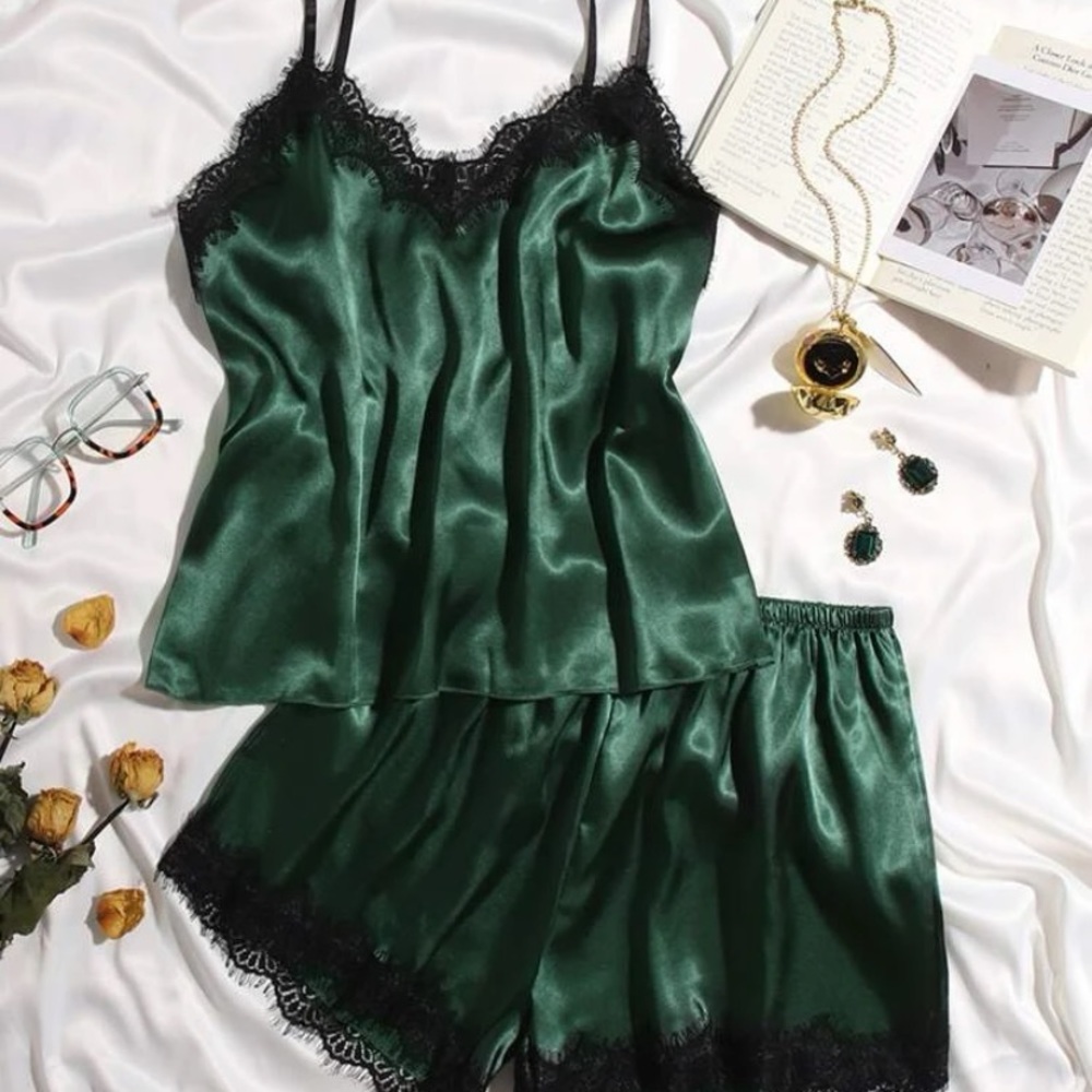 Lace satin cami pajama set - Picture 4 of 7